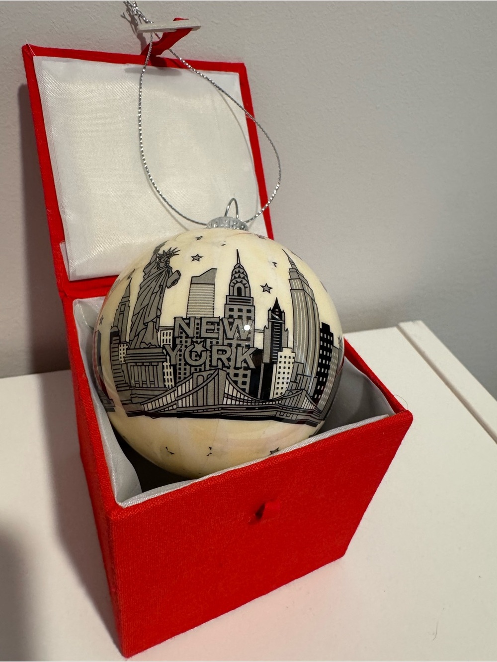 New York Skyline Christmas Collectible Ornament - Cream and Black #400